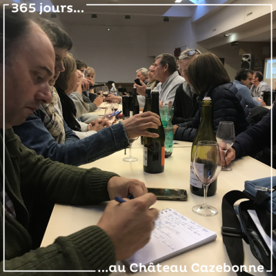 Les choses sérieuses ont commencé. Dégustation de gamay aux rencontres des cépages oubliés.