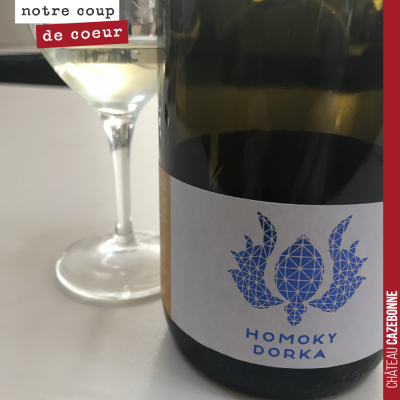 Degsutation des cépages hongrois. Ici un muscat à petit grains du Domaine Homoky Dorka.