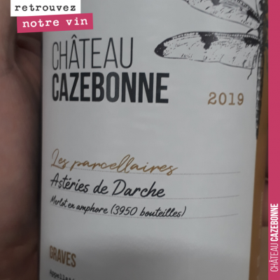 Moins de 4000 bouteilles produites sur ce parcellaire. Le terroir est unique sur cette zone. La r...