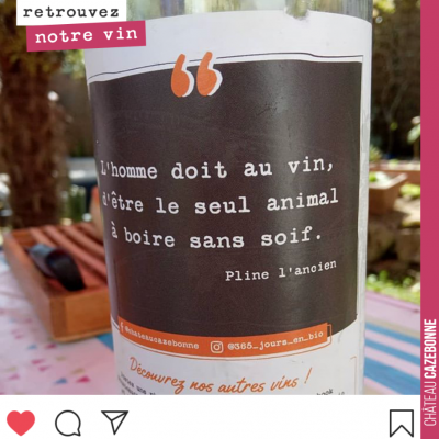 On adore quand un client publie la photo de notre bouteille Entre amis sur Instagram. Au dos des ...