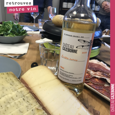 Toute l'équipe de Vinoptimo autour d'une raclette, avec du Cazebonne ! Merci de votre confiance.