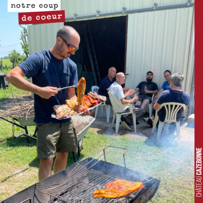 Barbecue avec toute l'équipe ce midi. Le matin, réunion avec notre œnologue Nicolas Jamin pour pr...