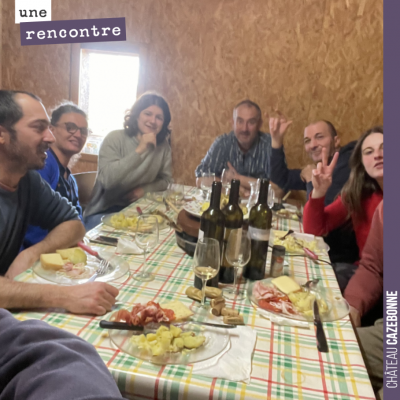 Repas de fin d'année bien mérité avec l'équipe avec la traditionnelle raclette. Important de pren...